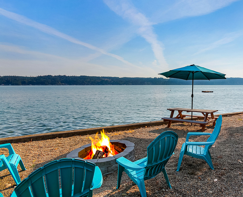 Private fenced beach and outdoor amenities on Hood Canal