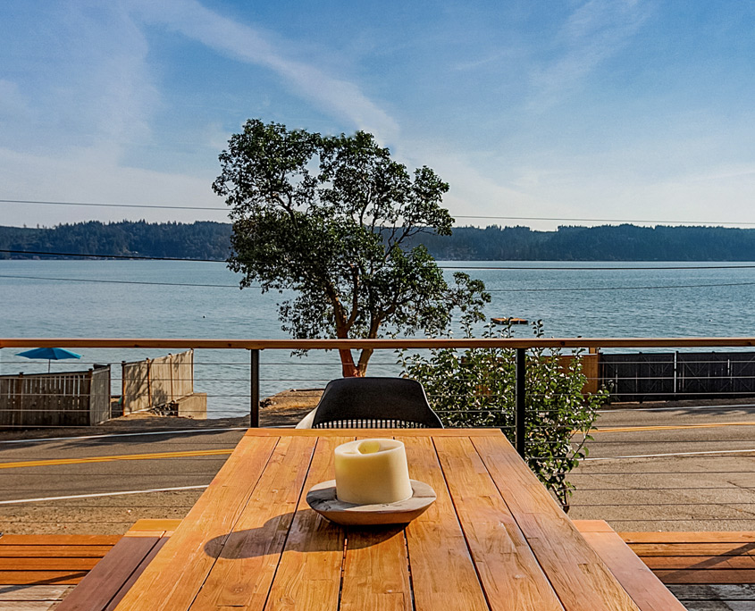 Outdoor dining on the waterfront deck