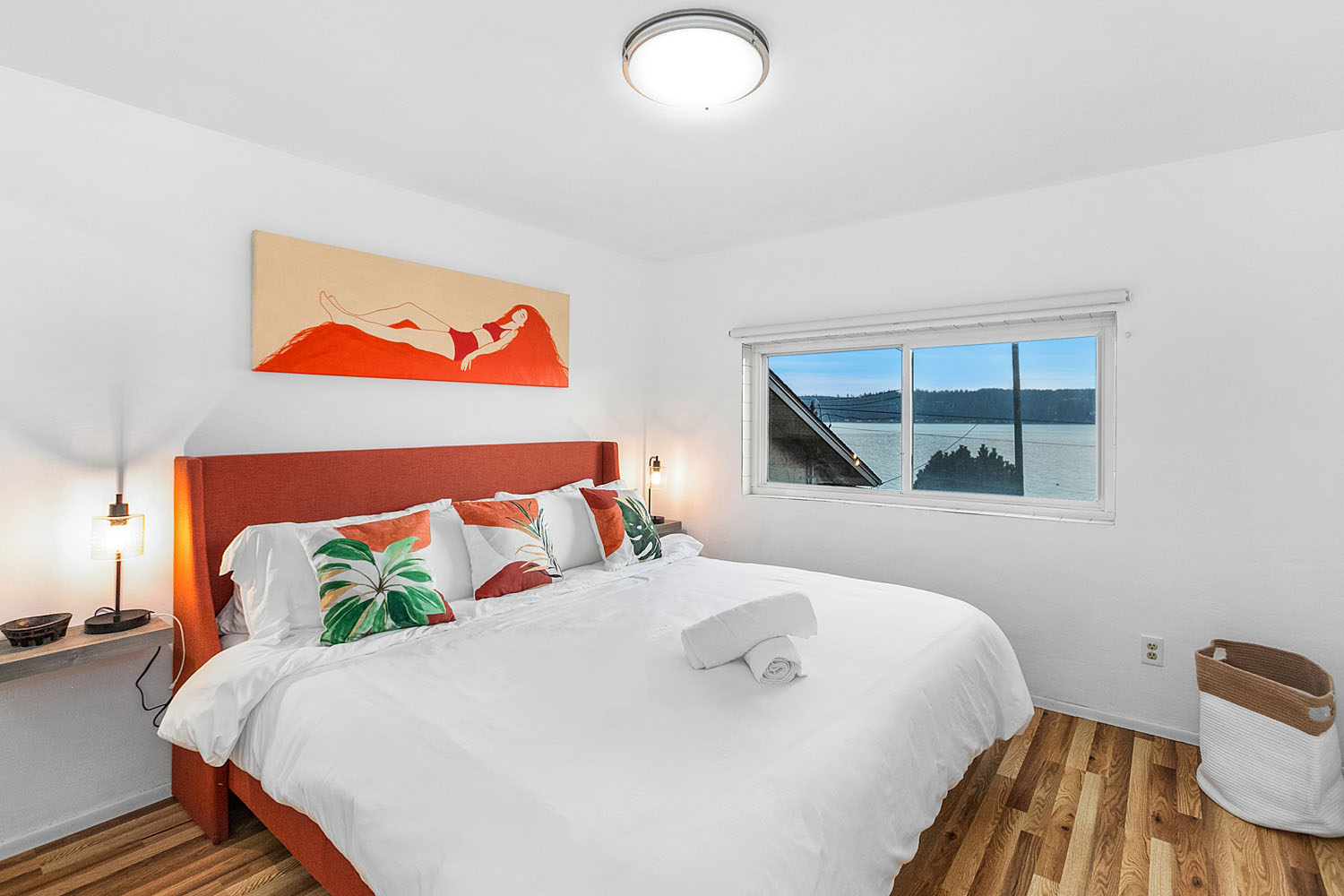 Water View King bedroom