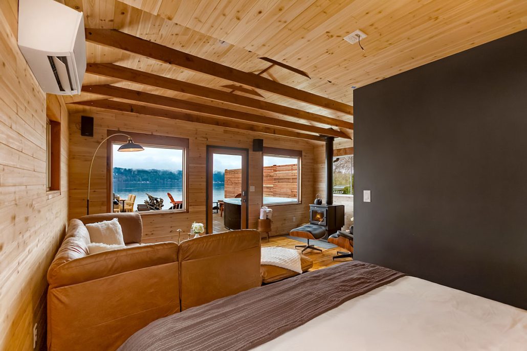 California King bedroom in Hood Canal Cabin